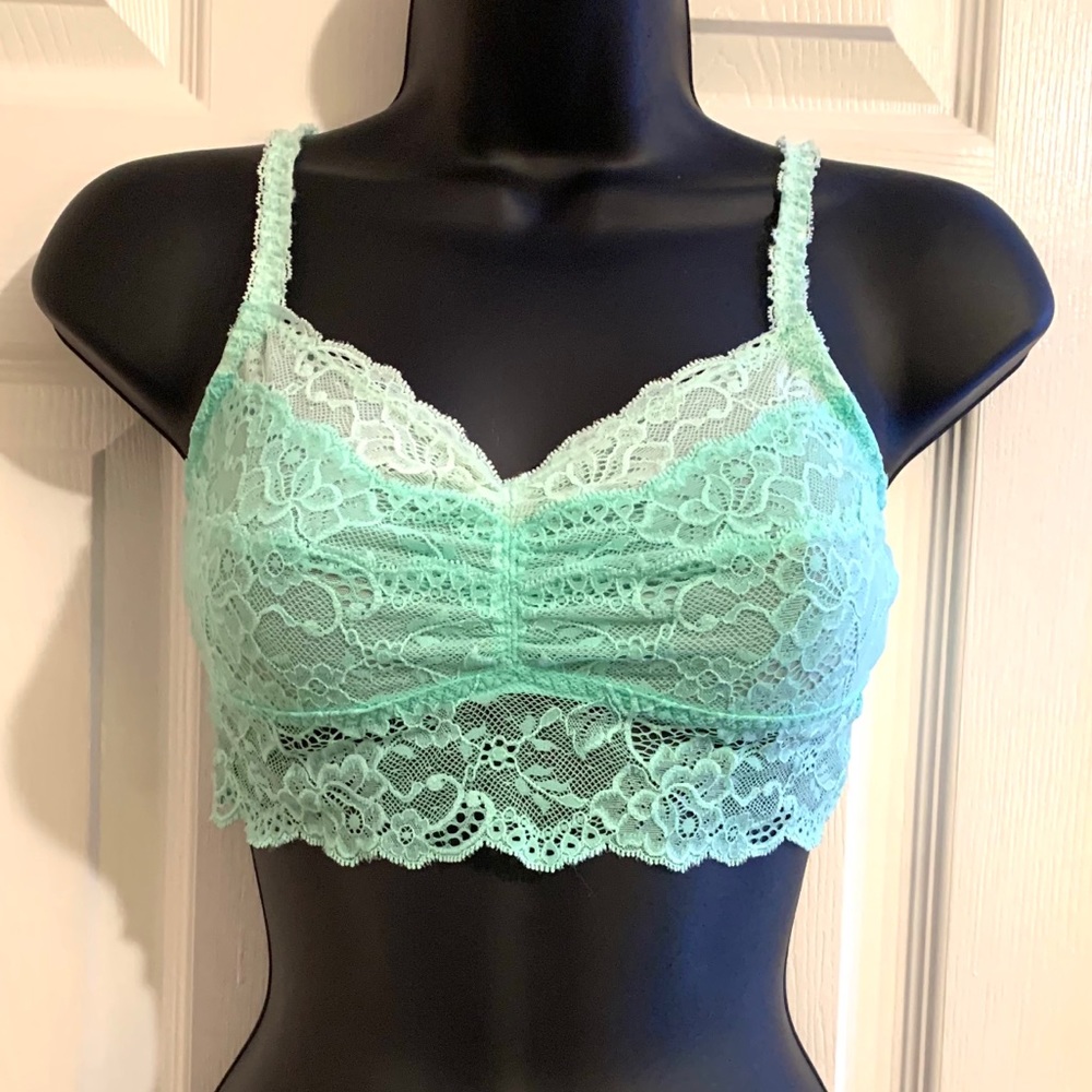 Victoria’s Secrect PINK lace bralette Size: M